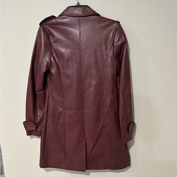 Bagatelle Burgundy Trench Coat Faux Leather Open Front 90s Minimalist Chic NWT - Picture 4 of 8